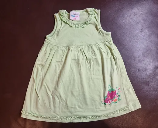 Kleid in Grün Gr. 74