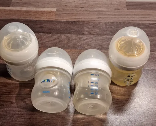 4 Philips Avent Natural-Babyflasche mit Sauger 125ml