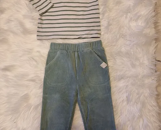 2 tlg. SET aus Hose und Oberteil Gr. 86/92